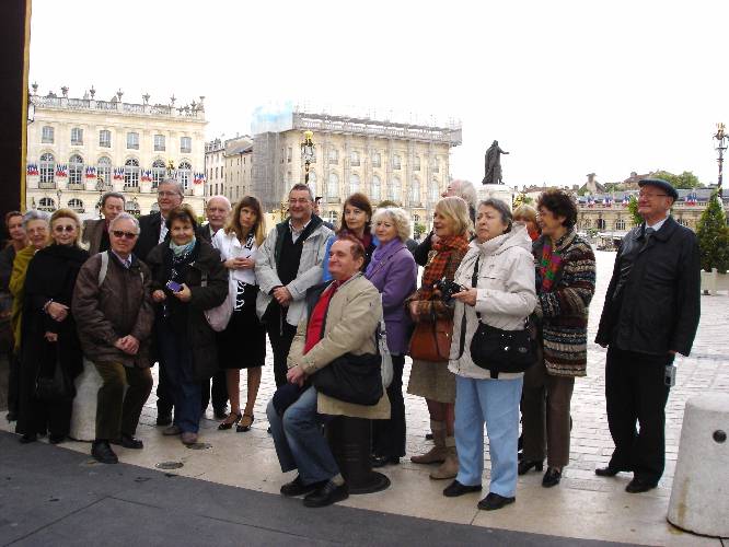 Une partie du groupe des crivains-mdecins lors de la rencontre littraire  Nancy, le 8 mai 2010.