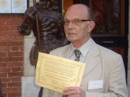 Le Dr Jean-Marc Davy, prix de la nouvelle 2011, décerné par le GEM.